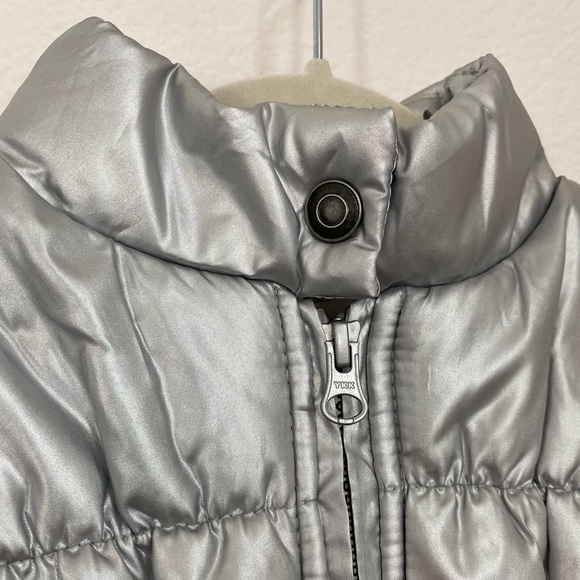 Buffalo David Bitton • Girls Metallic Silver Quilted Sleeveless Puffer Vest - Picture 3 of 12